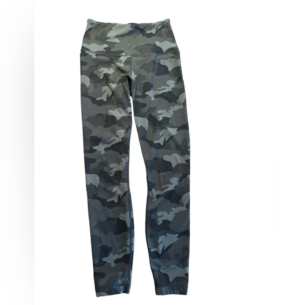 Yogalicious leggings Black/Gray Camo XS excellent condition!